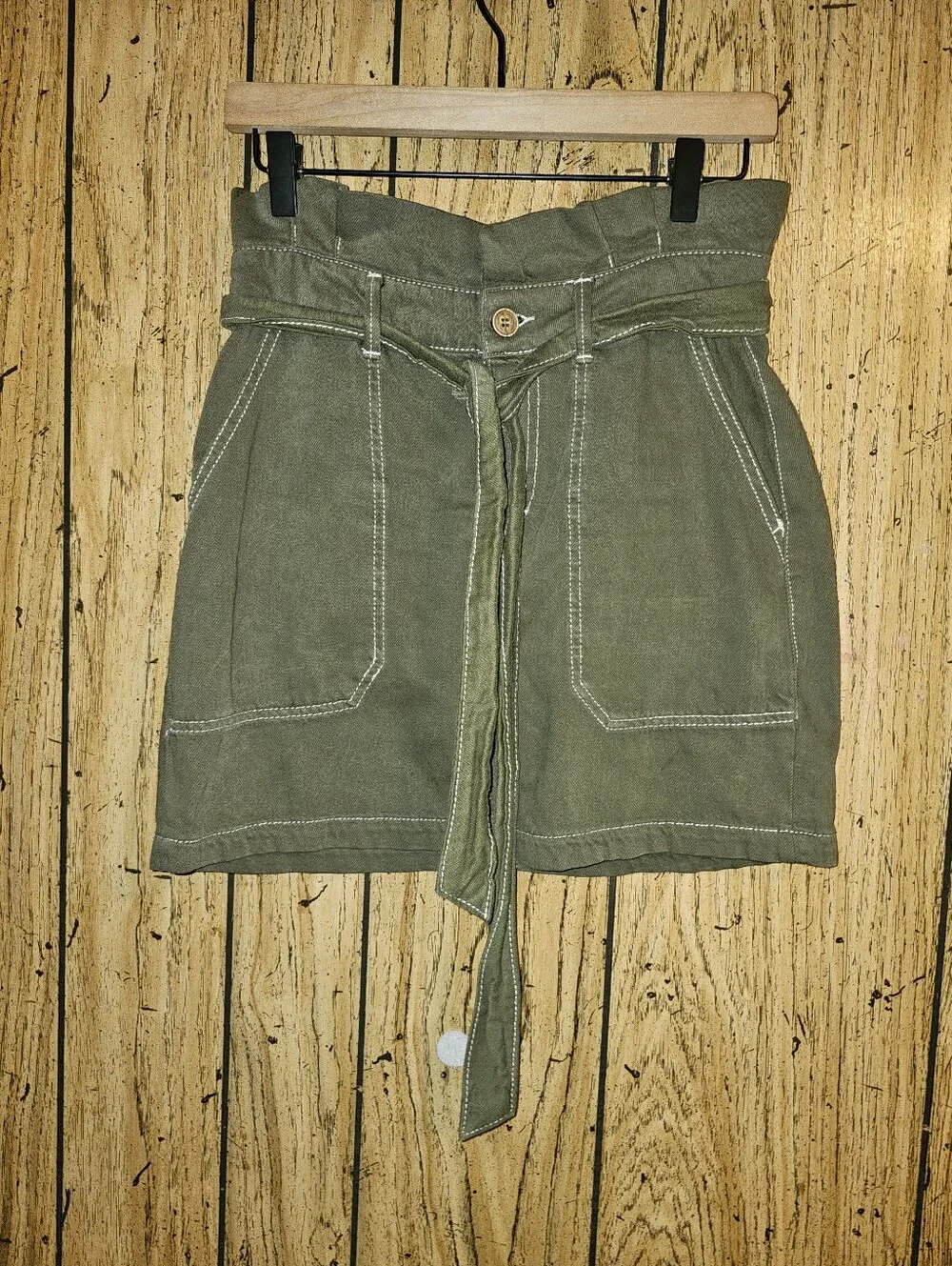 FREE PEOPLE Green Splendor In The Grass Belted Mini Skirt - Size 4